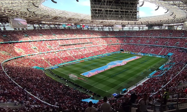 随着他的进 随着他的进